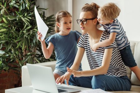 Οικογένεια και εργασία: Πού πήγε η ισορροπία;