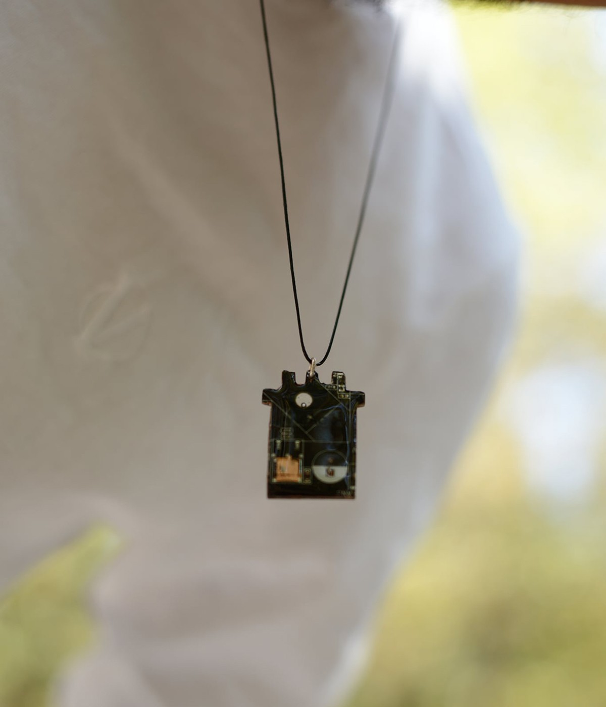 5 καταστήματα που αγαπούν το upcycling