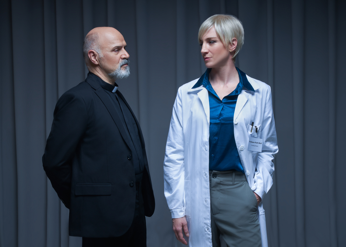 θεατρικές παραστάσεις