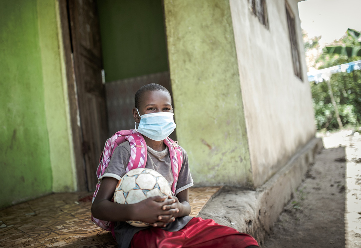 Τι θα συνέβαινε αν προχωρούσαμε σε αναδιανομή εμβολίων;
