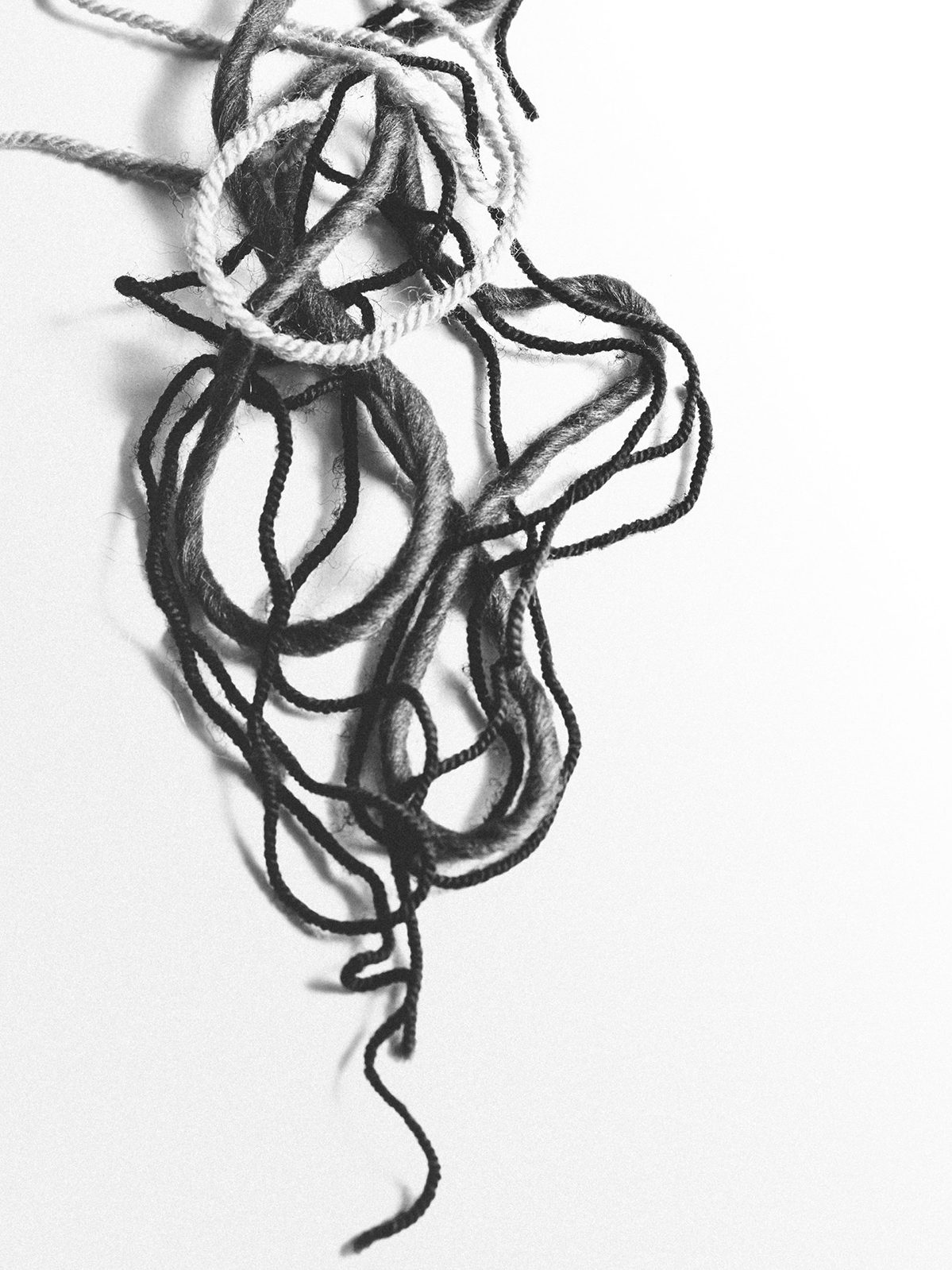 Γιατί επιλέγουμε να περιπλέκουμε τα πράγματα αντί να τα απλοποιούμε;