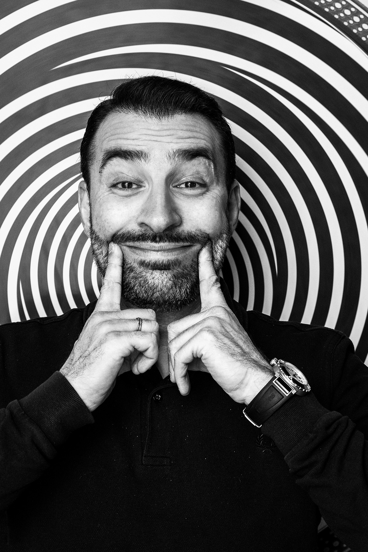 Χατζηπαύλου και γέλιο