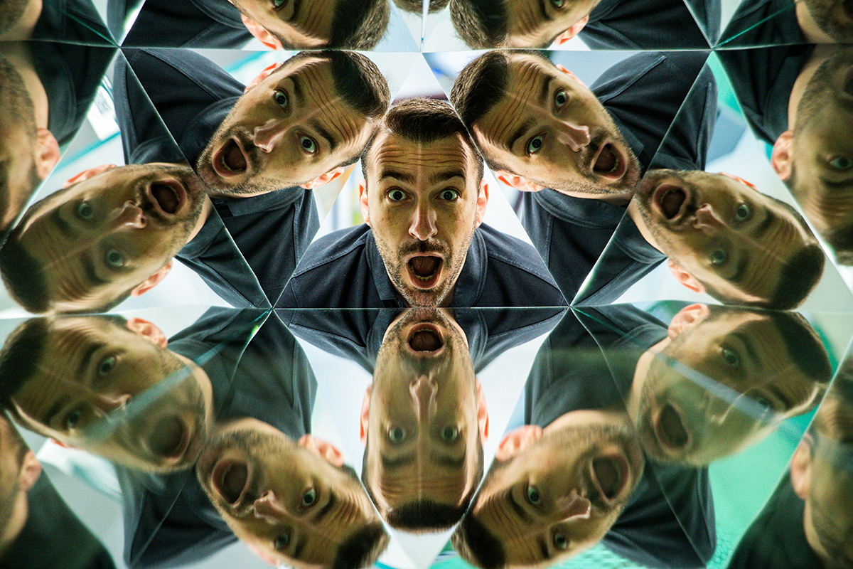 Χατζηπαύλου και γέλιο