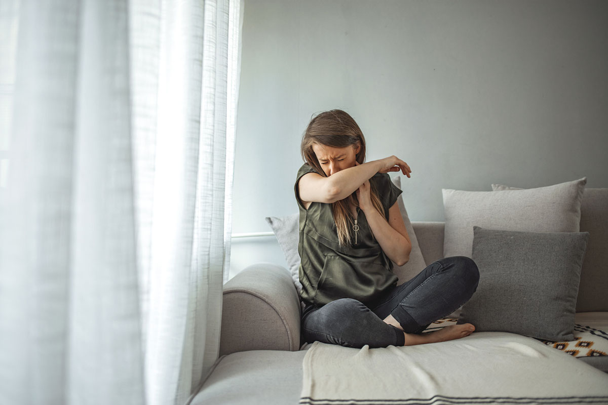 Μην «κόβετε» το φτέρνισμα