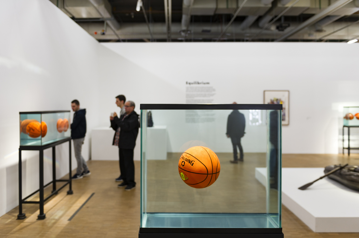 THREE BALL TOTAL EQUILIBRIUM TANK