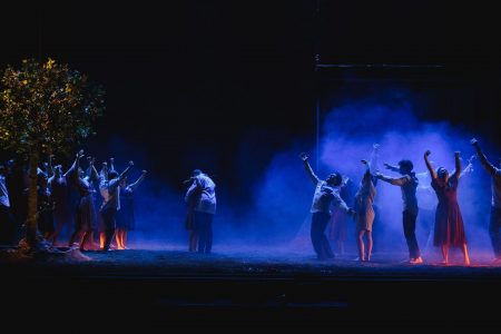 «Ερωτευμένα άλογα»: Μια παράσταση για τη σεξουαλικότητα και την αναπηρία που δεν πρέπει να χάσεις