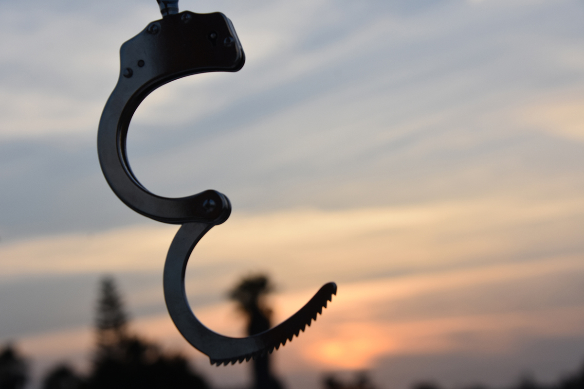 χειροπέδες