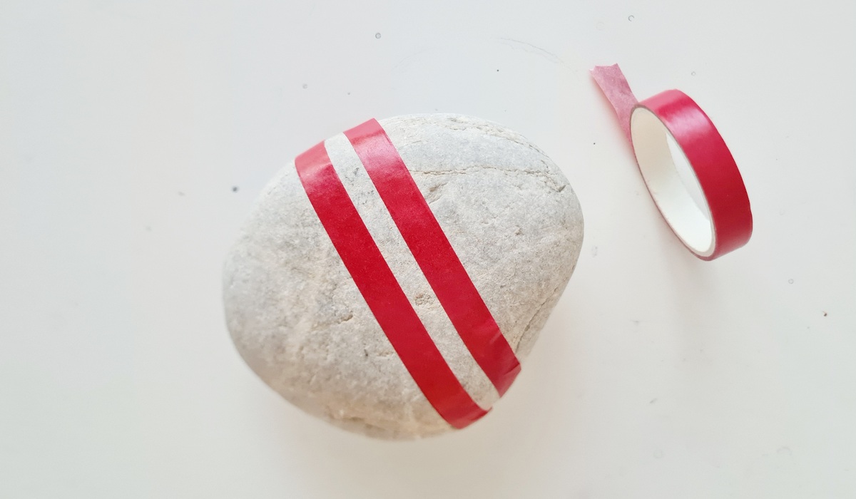 Χρωματίζοντας βότσαλα