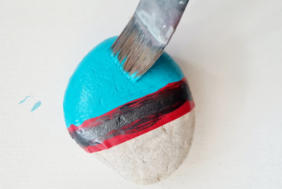 Χρωματίζοντας βότσαλα