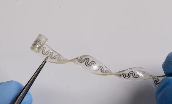 εμφύτευμα για πόνο