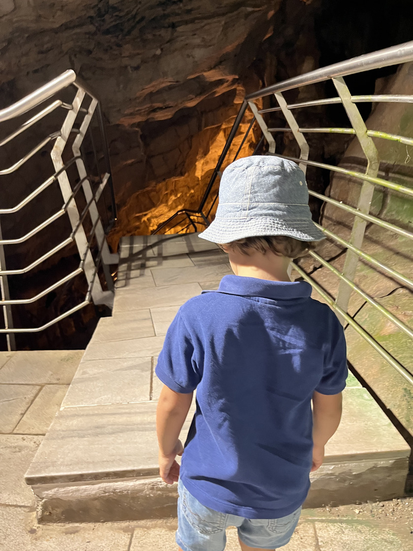 εκπλήξεις Αντίπαρος