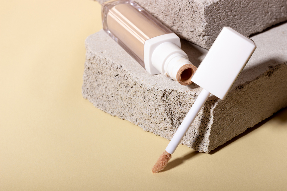 πώς να καλύψεις τα σπυράκια σου