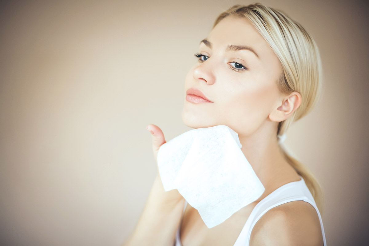 καθαρίζεις σωστά το πρόσωπό σου: