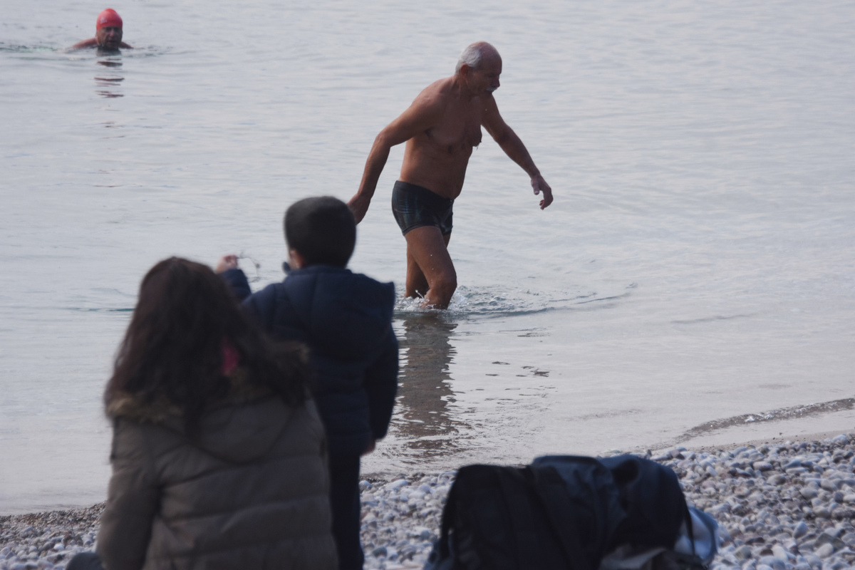 χειμερινός κολυμβητής