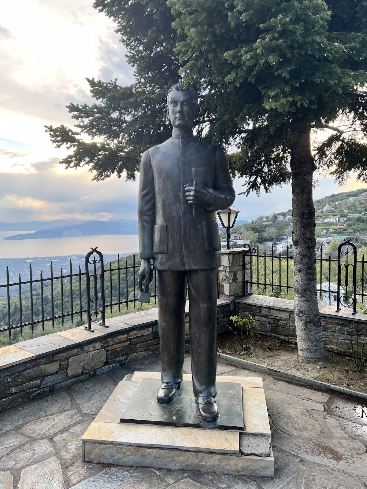 γλύπτης νικόλας