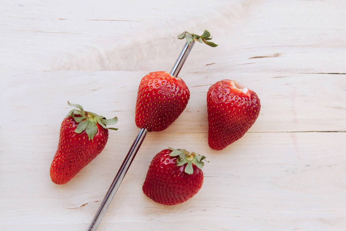 Ο πιο απλός τρόπος να καθαρίσεις τις φράουλες