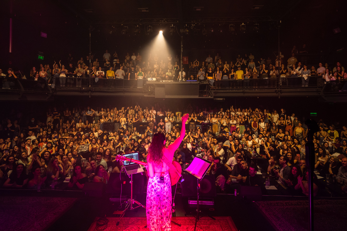 σε μουσική σκηνή