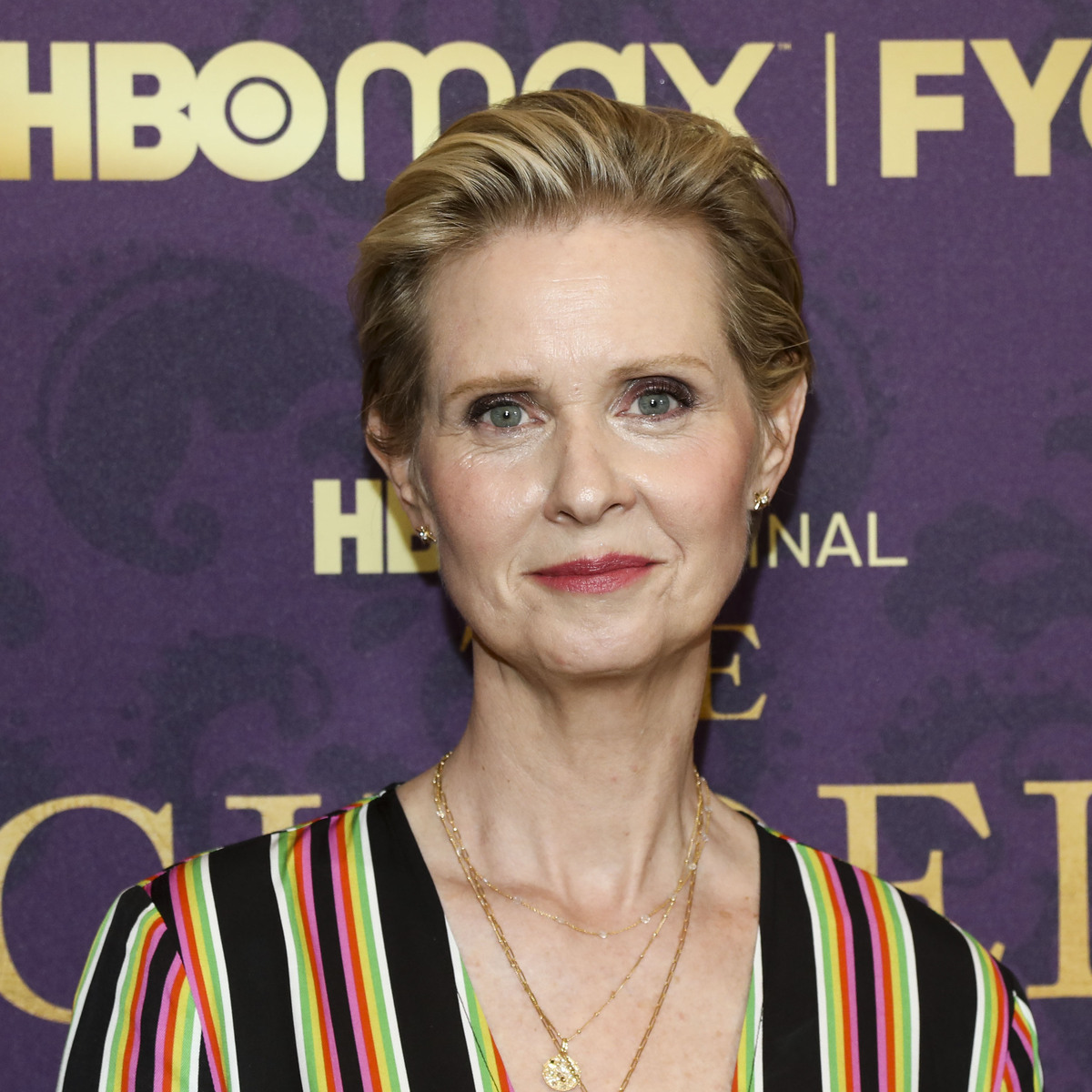 5 celebrities απενεχοποιούν τα δερματικά τους προβλήματα