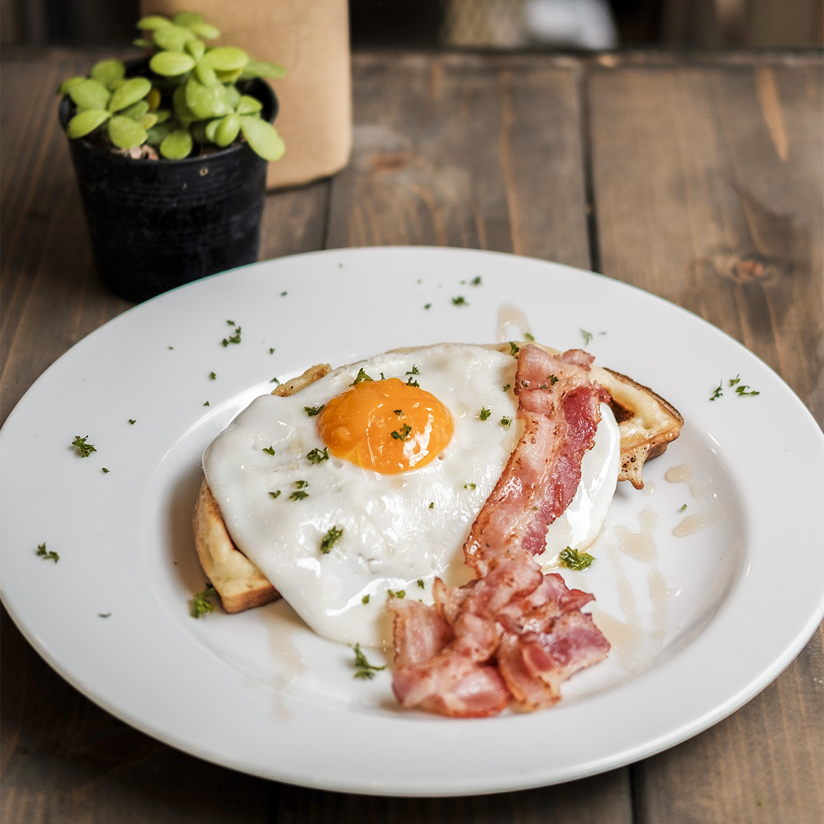 αβγά με μπέικον