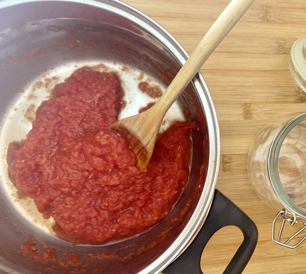 σάλτσα ντομάτας