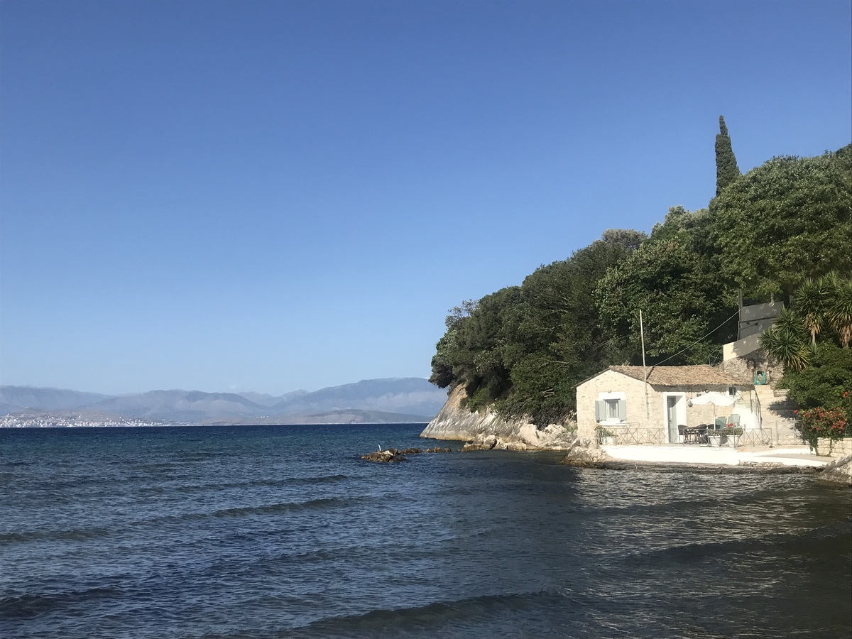 Κέρκυρα, Απραός