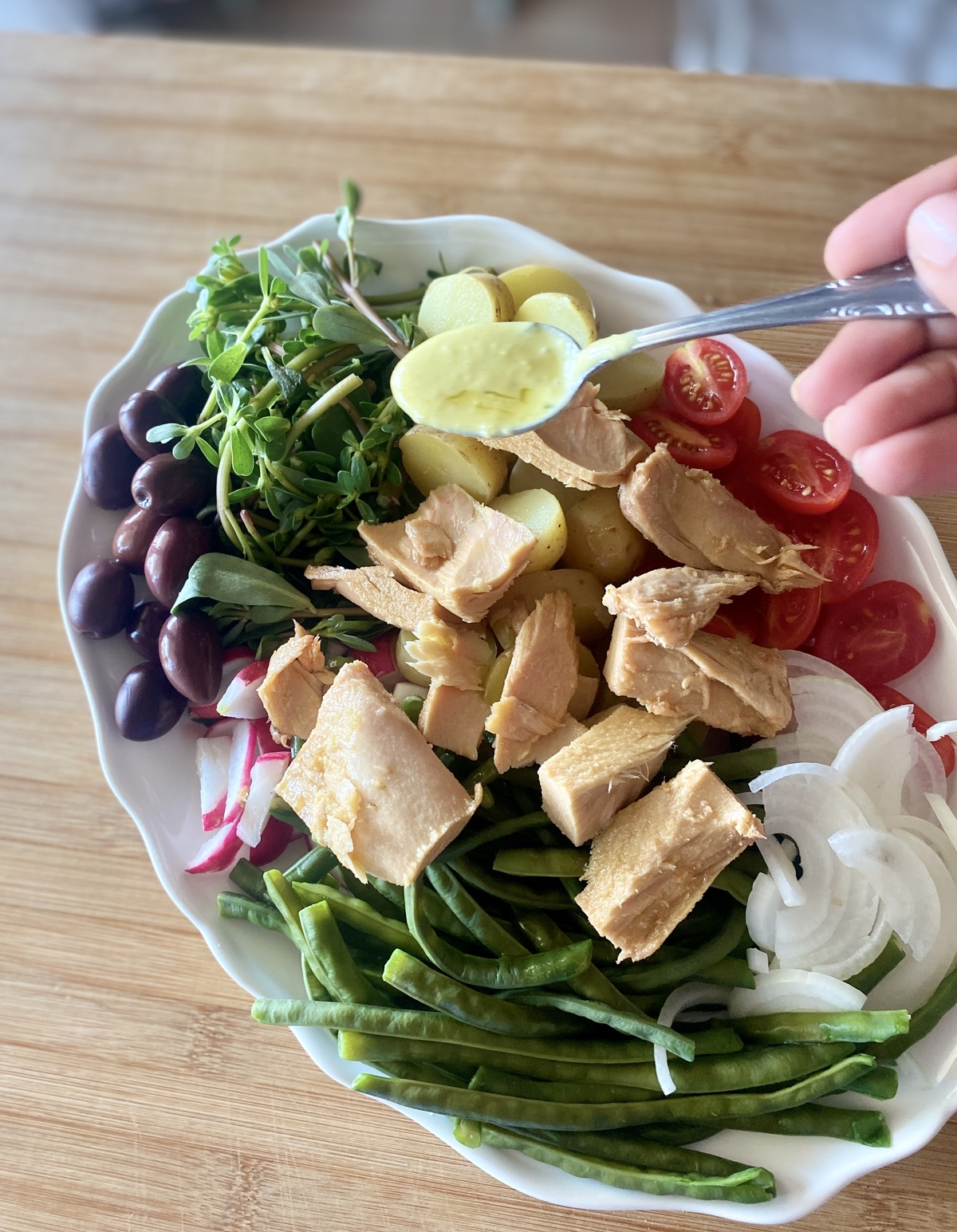 σαλάτα νισουάζ