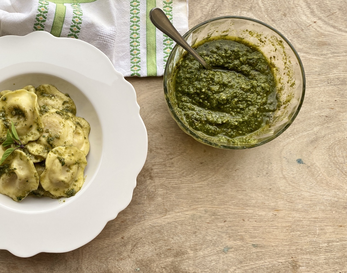 πέστο βασιλικού