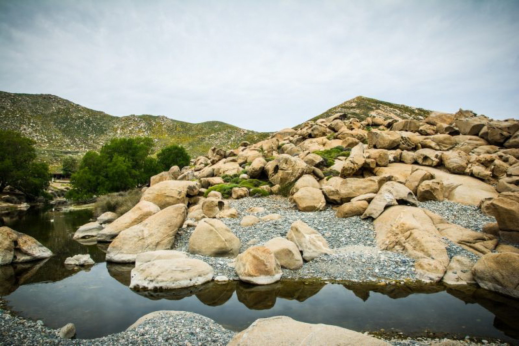 Μονοπάτια της Τήνου