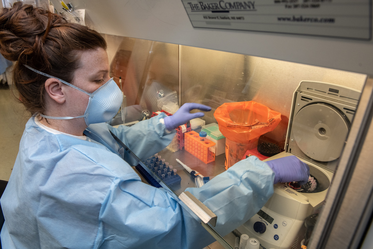 Το ξέρεις ότι μπορεί να έχεις long Covid ακόμα κι αν δεν βγήκες ποτέ θετικός;