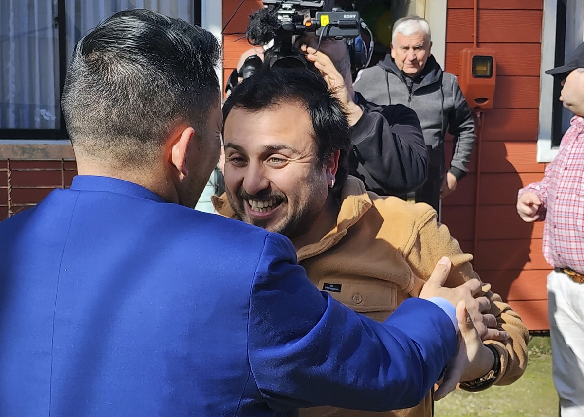 Τον έκλεψαν από την αγκαλιά της μάνας του στη γέννα – 42 χρόνια μετά επέστρεψε σε αυτήν