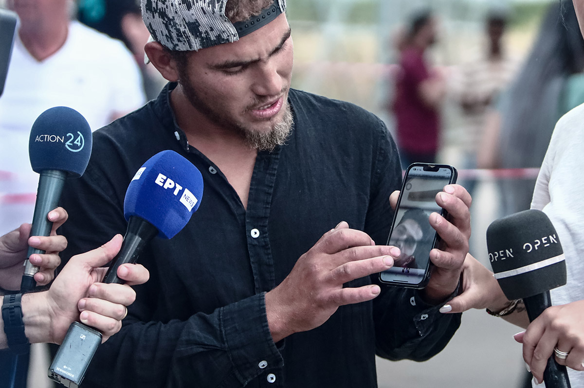 μετανάστες και πρόσφυγες