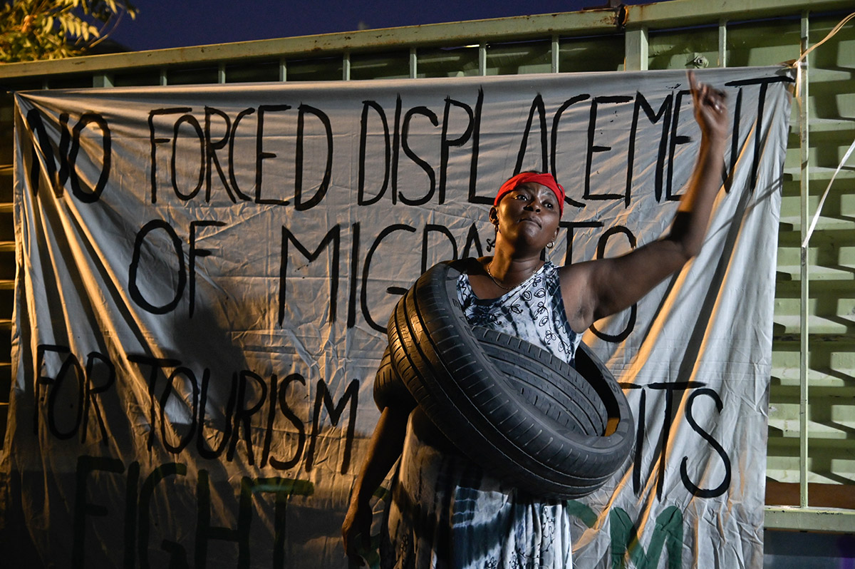 μετανάστες και πρόσφυγες