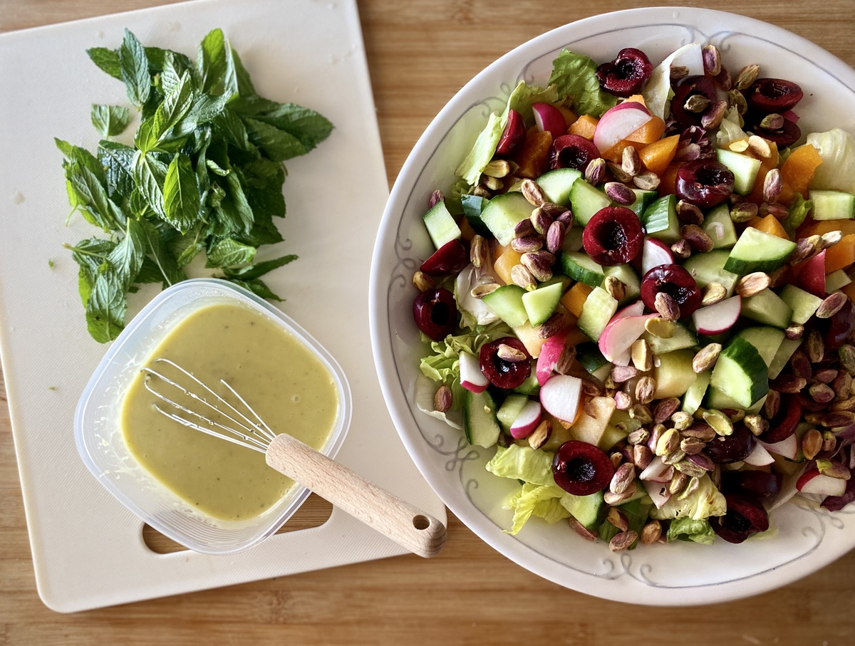σαλάτα με καλοκαιρινά φρούτα