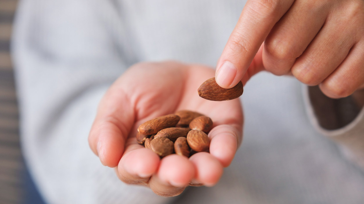 Τι περιέχει το κρέας που δεν το βρίσκω στη χορτοφαγική δίαιτα;