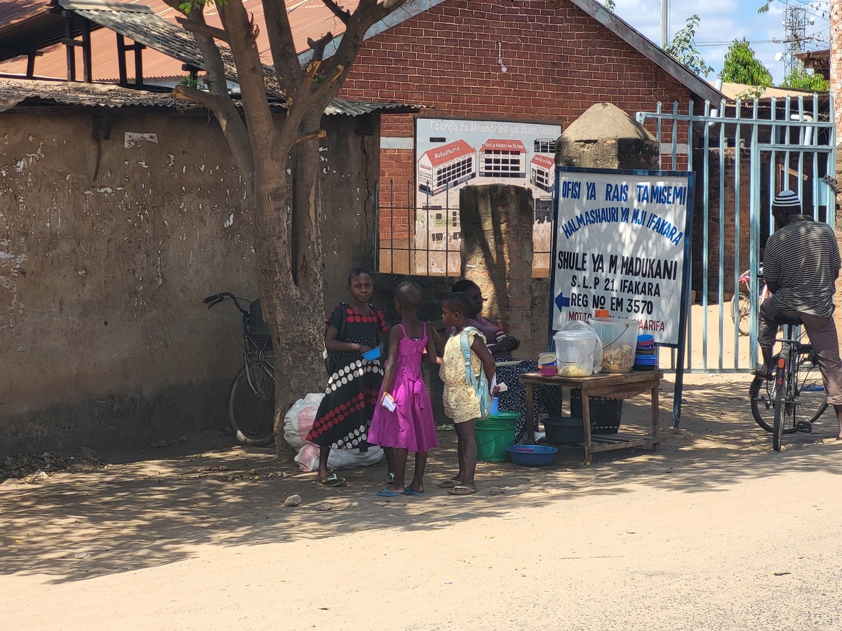 Παιδιά στους δρόμους της Ifakara.
