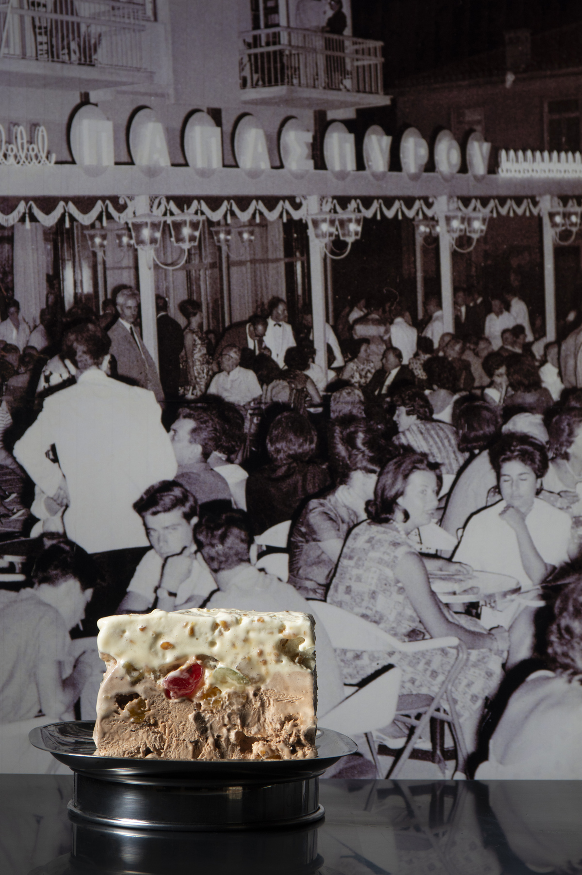 Στέλιος Παρλιάρος