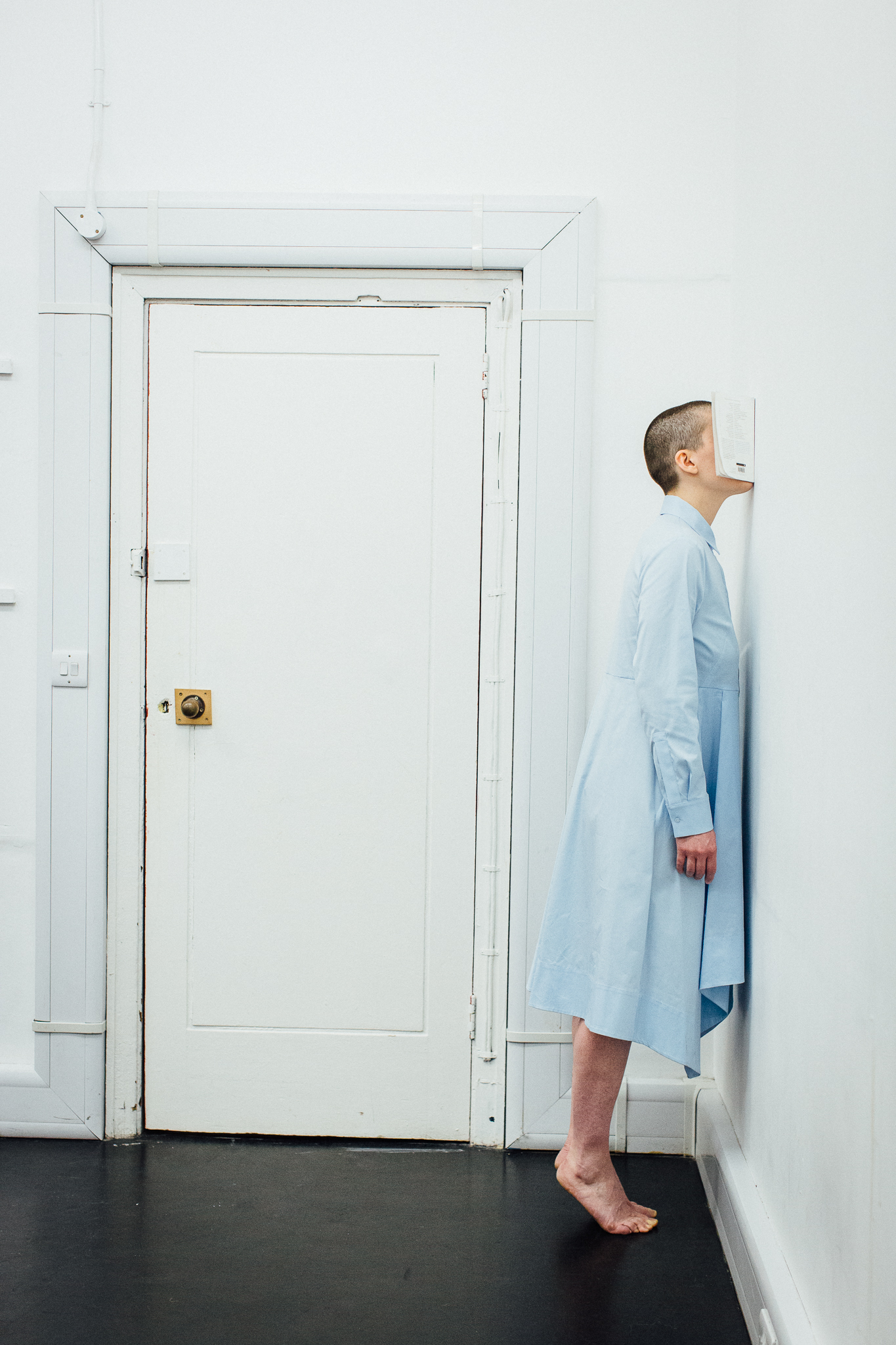 Δέσποινα Ζαχαροπούλου: Η Ελληνίδα που κάνει performance art δίπλα στη Μαρίνα Αμπράμοβιτς