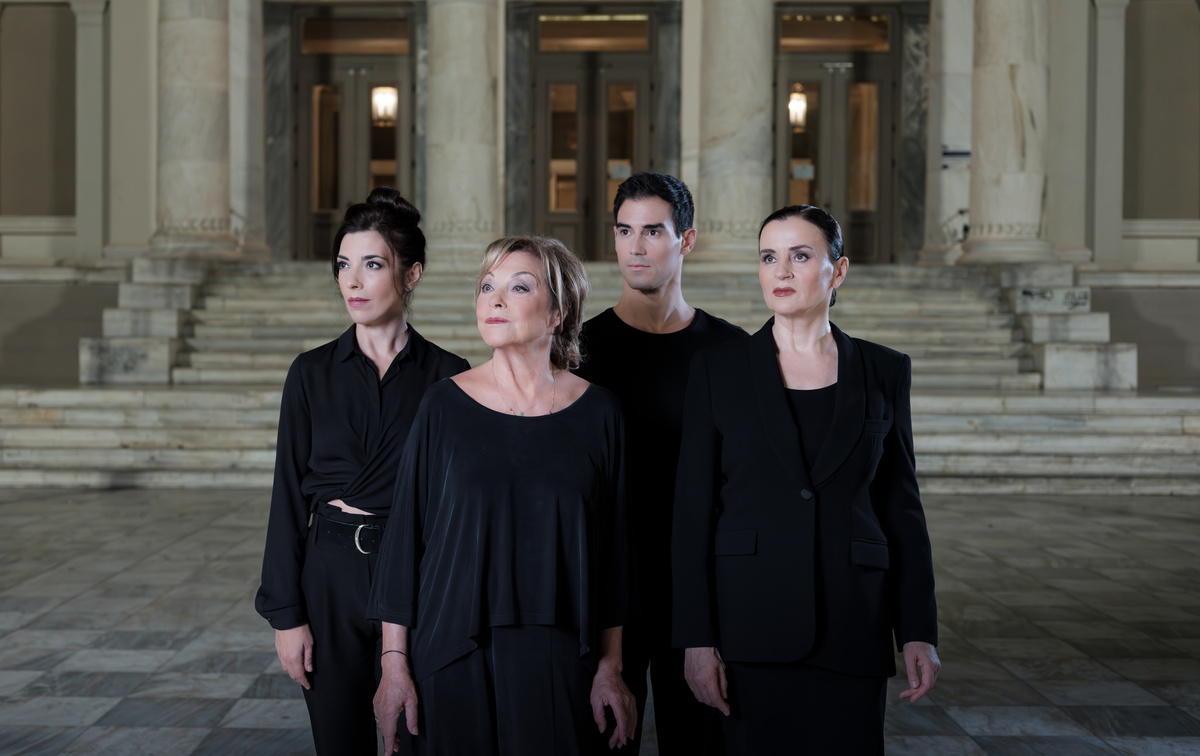 3 ψηλές γυναίκες