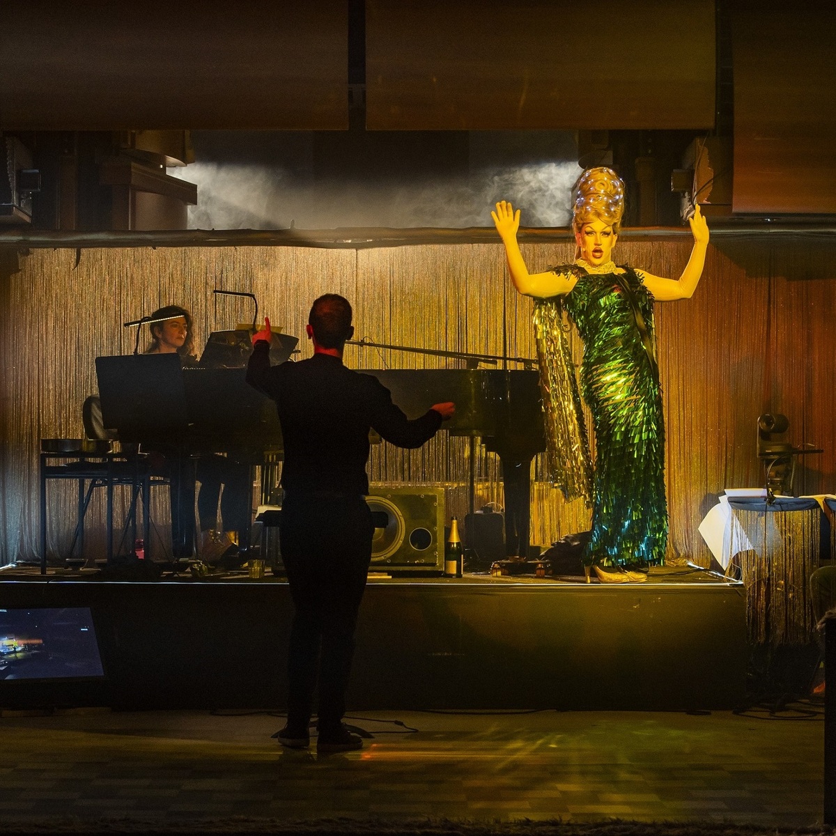 Η Νίνα Νάη στη Στρέλλα