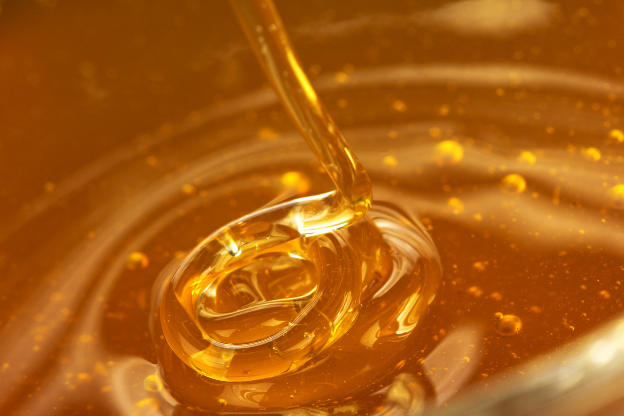 Μέλι: Γιατί «ζαχαρώνει» και πώς θα το αποκρυσταλλώσεις