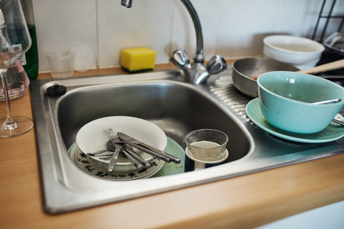 βρώμικα πιάτα