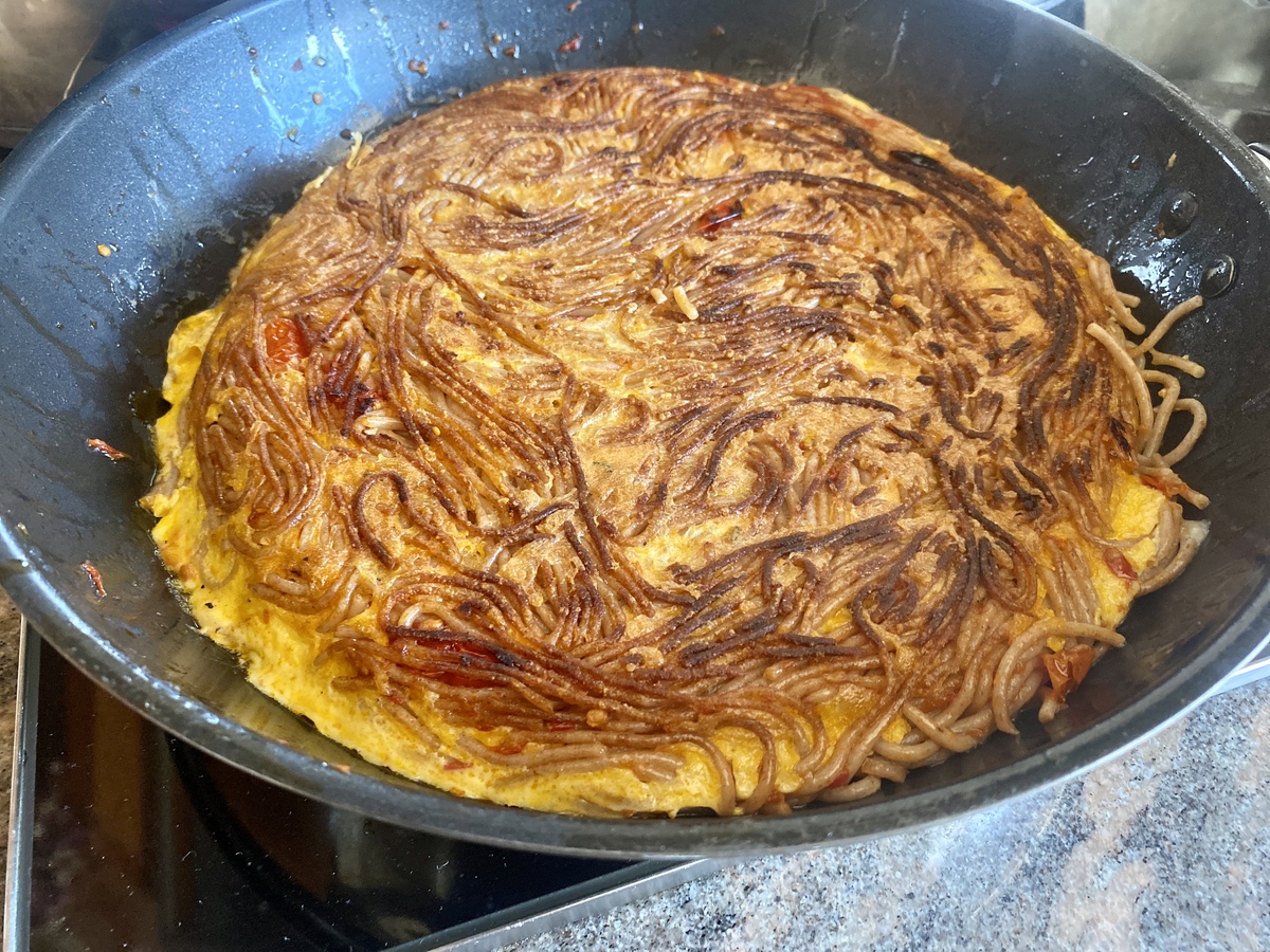 ομελέτα με μακαρόνια