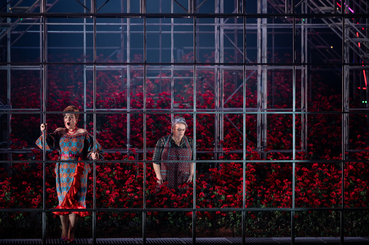 όπερες «Καβαλλερία ρουστικάνα» και «Παλιάτσοι».