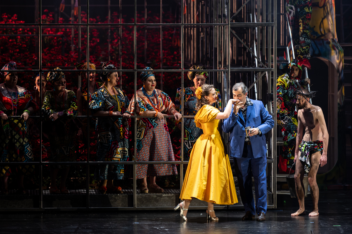 όπερες «Καβαλλερία ρουστικάνα» και «Παλιάτσοι».