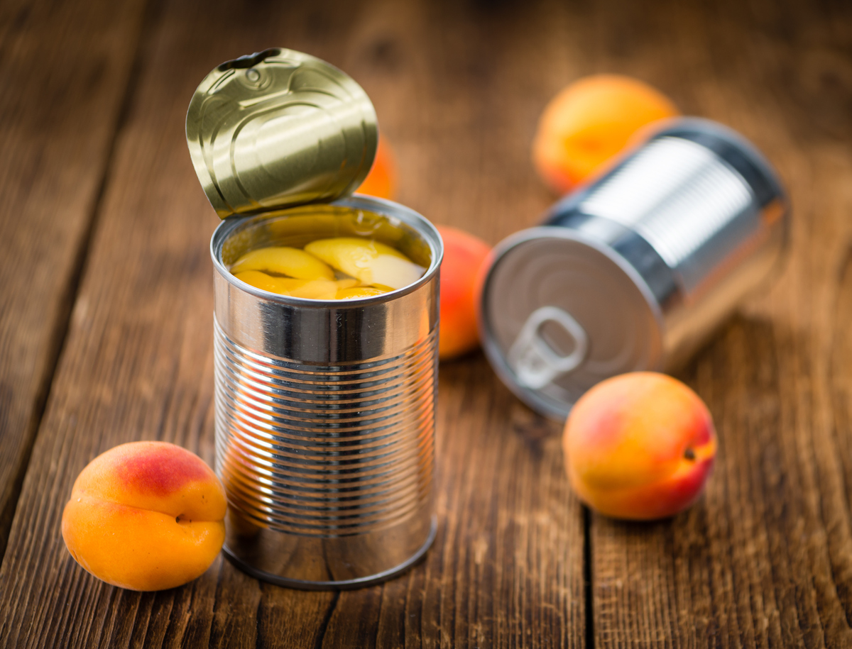 φρούτα σε κονσέρβα