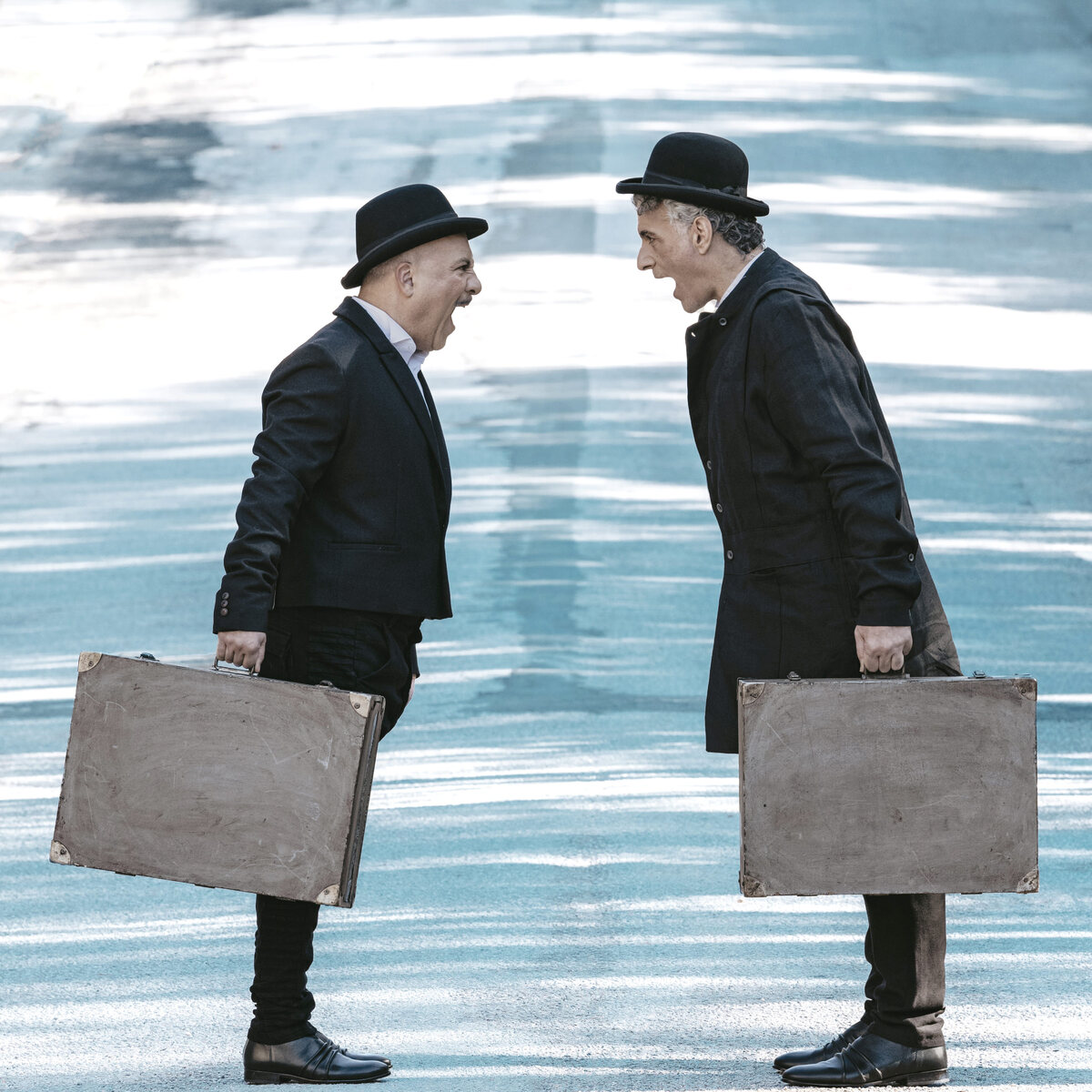 θεατρικές παραστάσεις