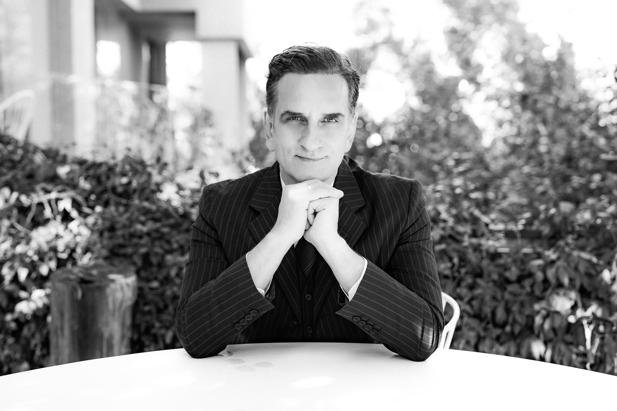 Νίκος Ψαρράς