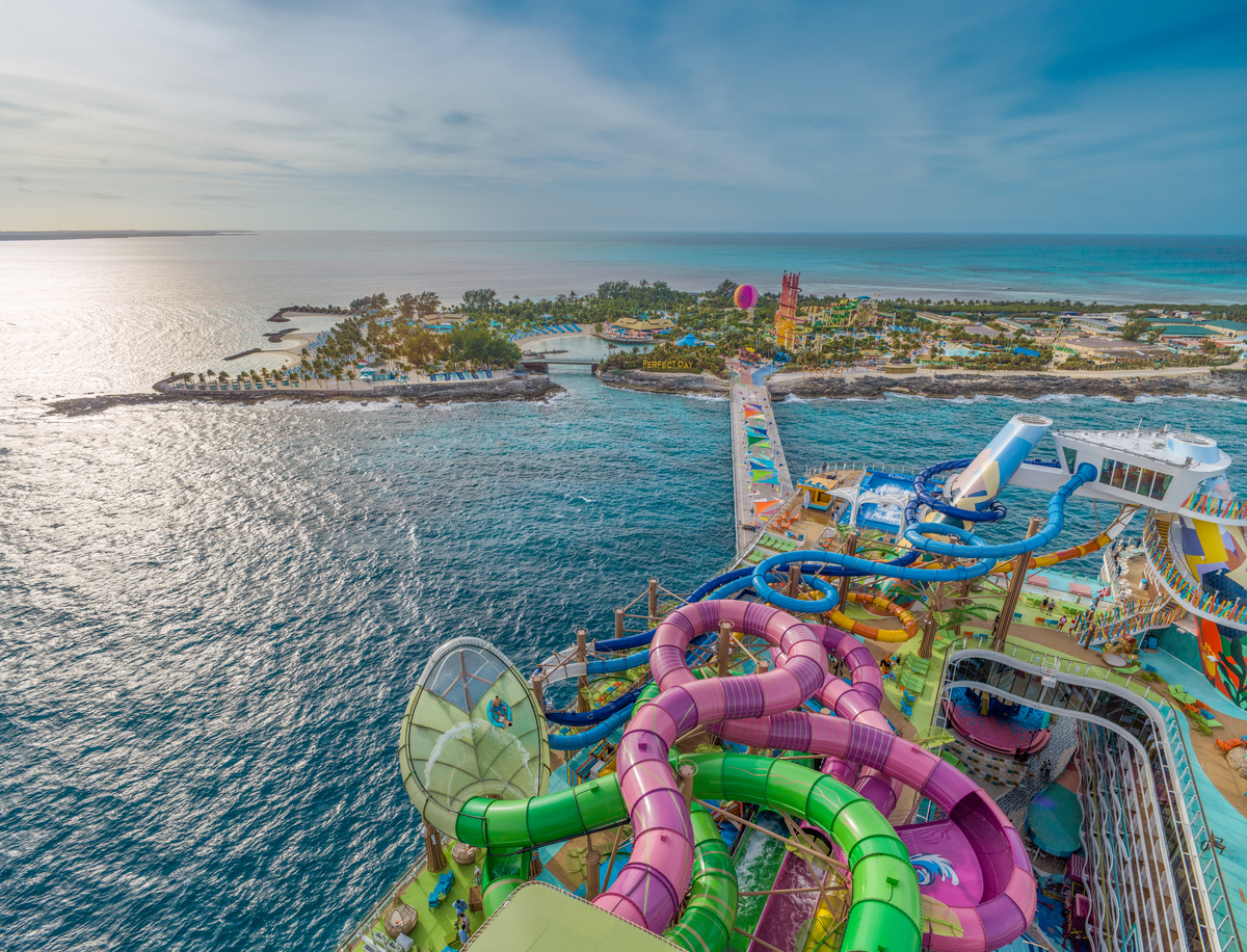 Το εντυπωσιακότερο κρουαζιερόπλοιο στην ιστορία μόλις «άνοιξε πανιά»