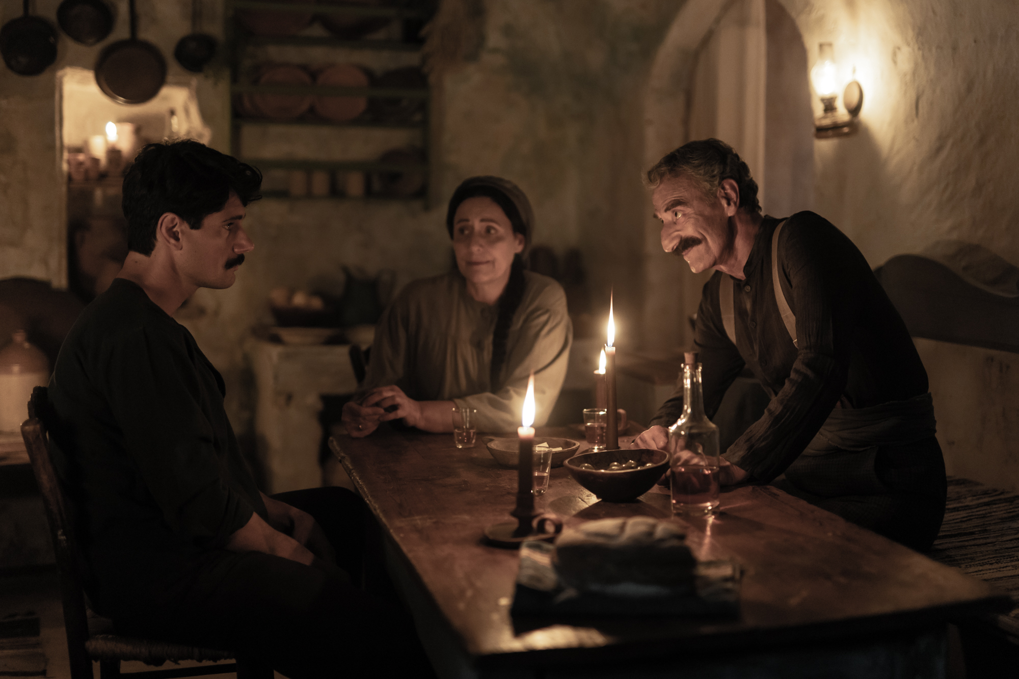 Είδα τη σειρά «17 Κλωστές» και έχασα τον ύπνο μου