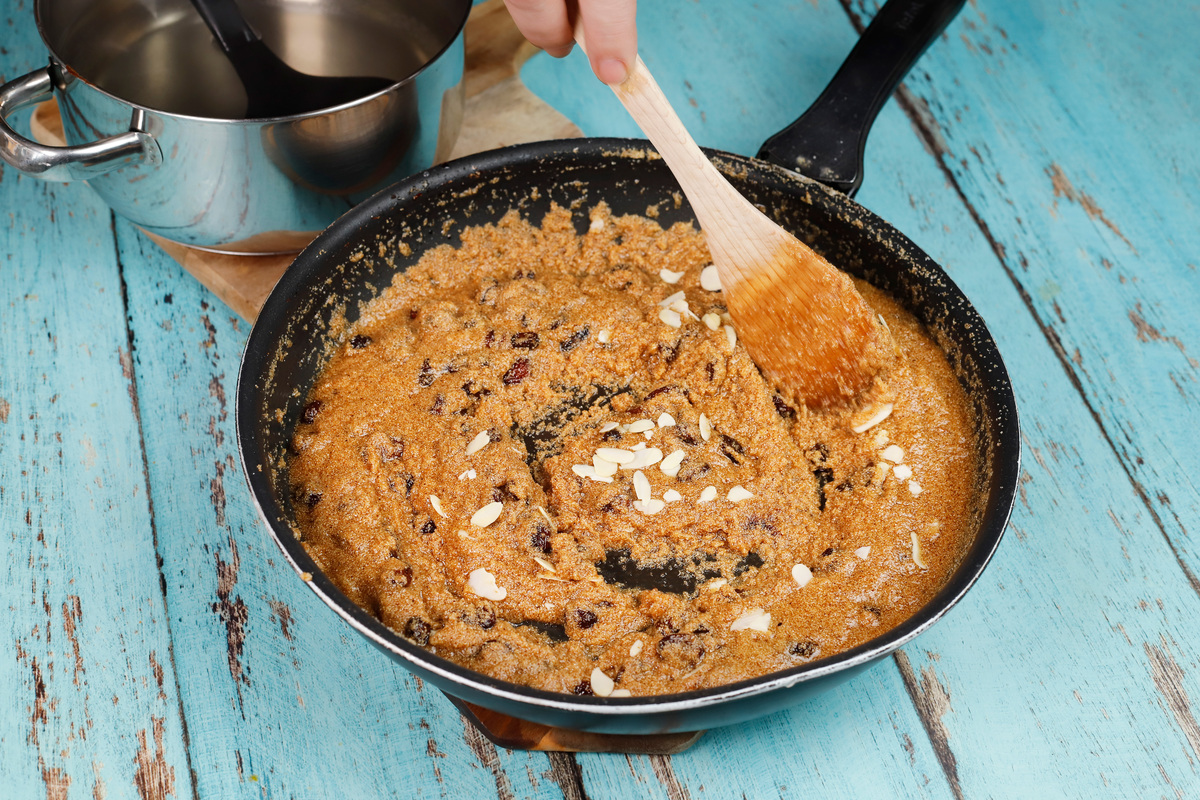 σιμιγδαλένιος χαλβάς